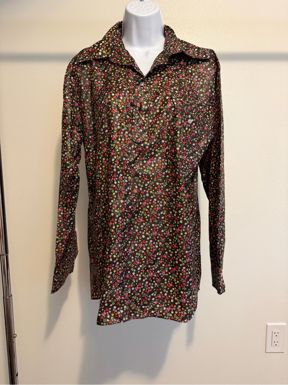 Obermeyer Black Long-Sleeve Button-Down with Multicolor Floral Print Wind Shirt